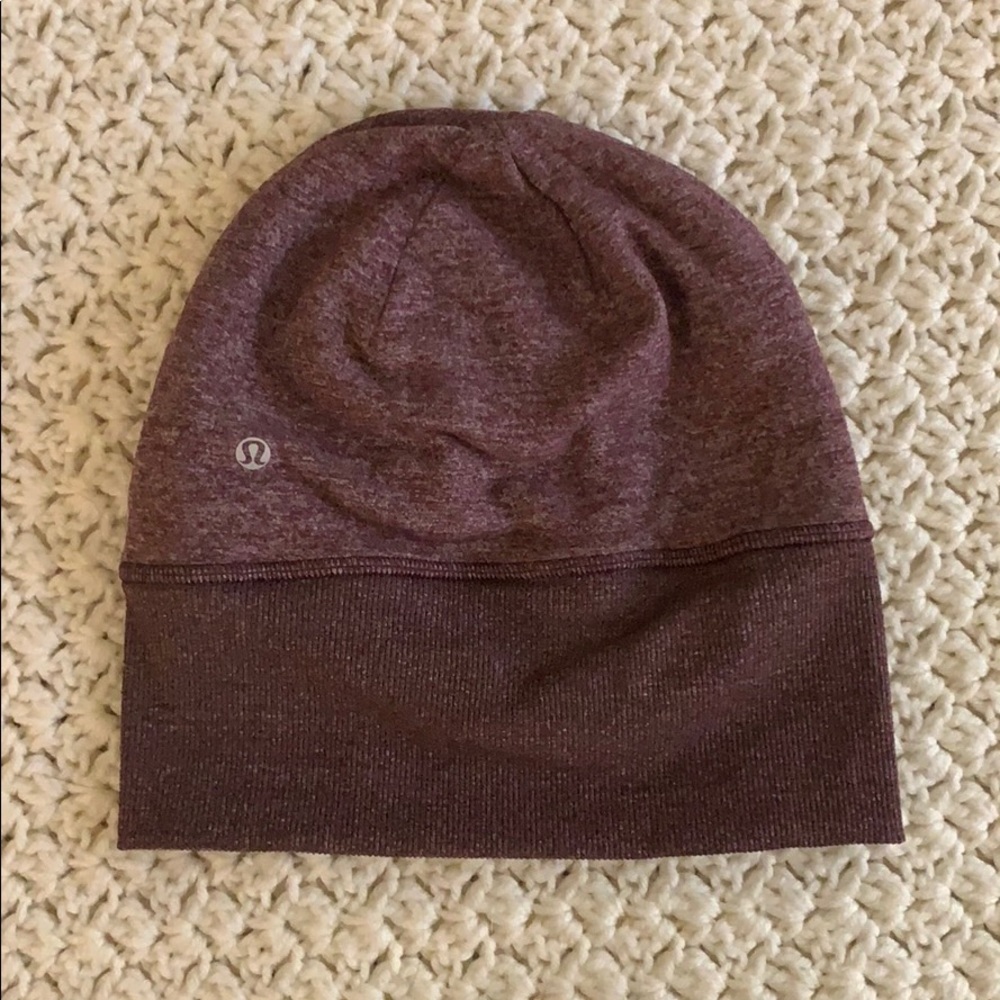 Lululemon reversible running beanie toque hat